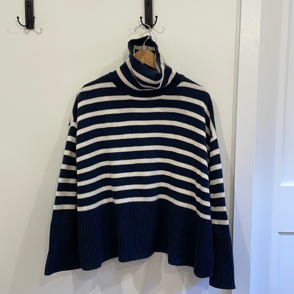 Gap Navy Blue Stripe 24/7 Split-Hem Turtleneck Sweater